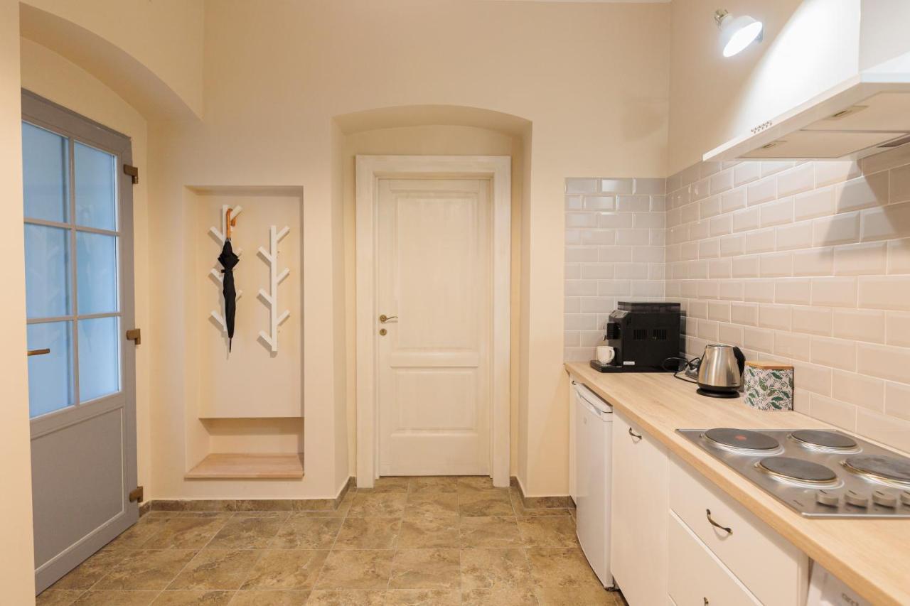 Cozy Apartment In The Historical City Center Timisoara Exterior photo